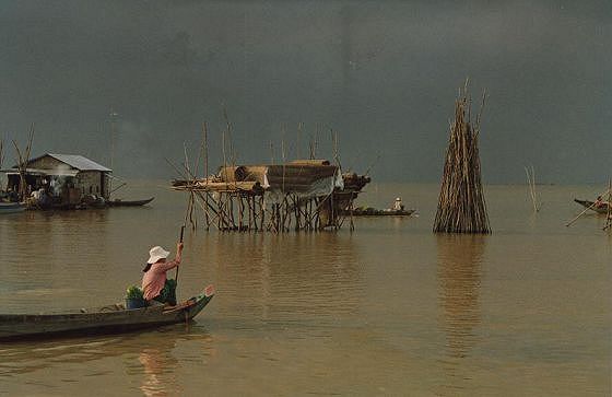 a picture called c tonle sap should be here...