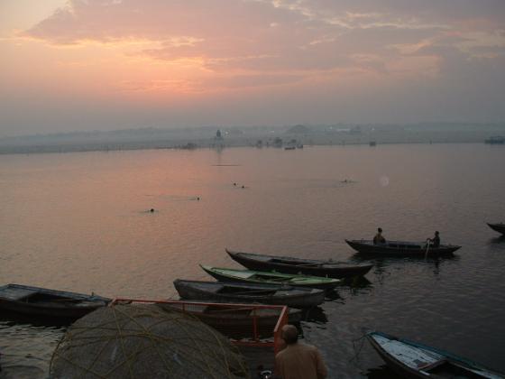 a picture called i varanasi4 should be here...